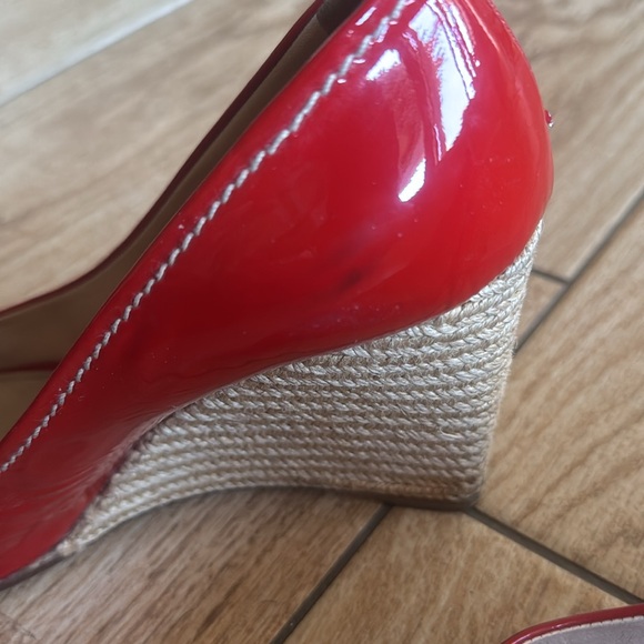 Prada Red Patent Leather Espadrille Wedge Peep Toe Heels Size 39 (8.5-9) - Picture 11 of 16